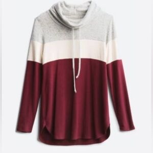 Cameron Cowl Neck Brushed Knit Top
S | Burgundy